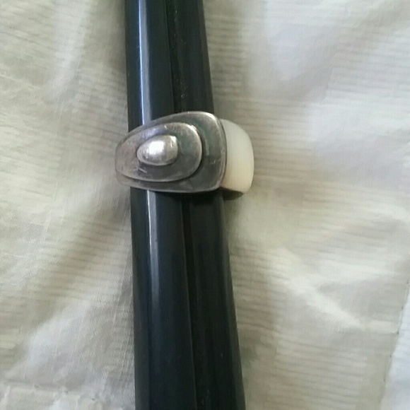 Ring - Picture 2 of 2